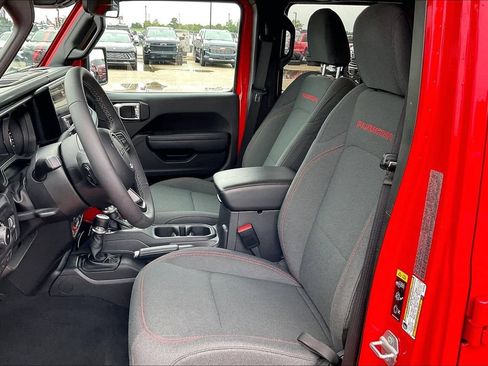 Used 2026 Jeep Wrangler Unlimited Rubicon AWD/4WD image 18
