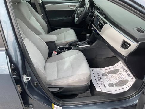 Used 2015 Toyota Corolla LE FWD image 15