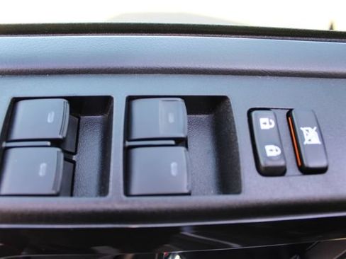 Certified 2024 Toyota 4Runner TRD Off-Road Premium w/ Moonroof Package AWD/4WD image 44