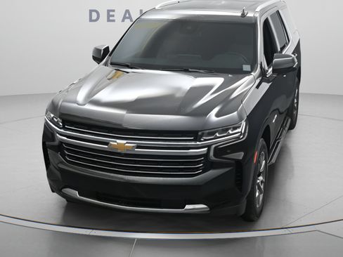Used 2023 Chevrolet Tahoe LT w/ Luxury Package AWD/4WD image 28