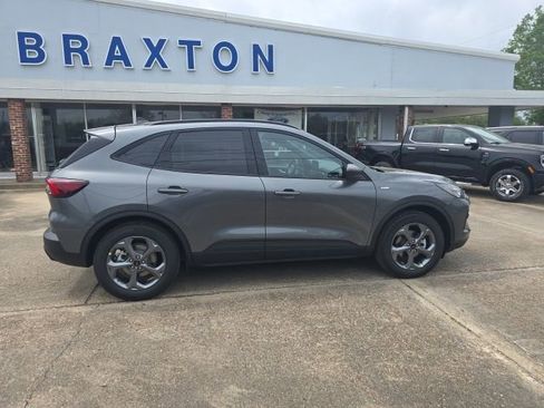 New 2025 Ford Escape ST-Line w/ Cold Weather Package image 8