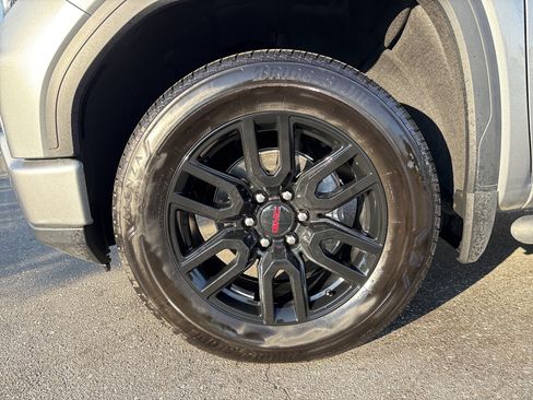Used 2025 GMC Sierra 1500 Elevation AWD/4WD image 14