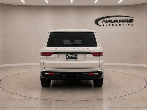 Used 2022 Jeep Wagoneer Series III w/ Rear Seat Video Group 1 RWD image 6