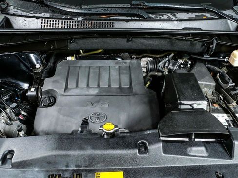 Used 2015 Toyota Highlander Plus FWD image 35