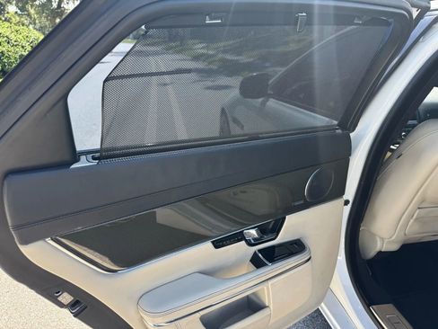 Used 2013 Jaguar XJ L Supercharged image 22