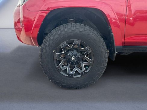 Used 2017 Toyota 4Runner SR5 Premium AWD/4WD image 14