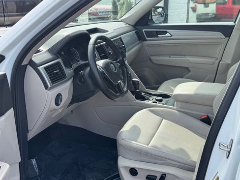 Used 2019 Volkswagen Atlas SE w/ Towing Package AWD/4WD image 9