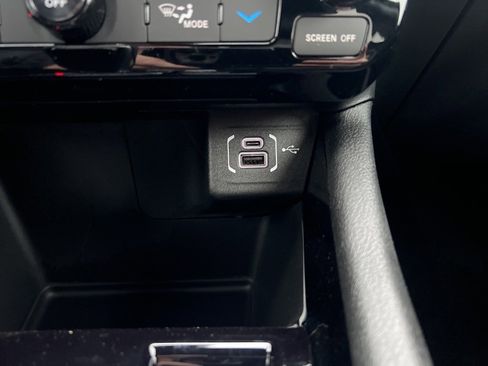 New 2026 Jeep Compass Limited image 30