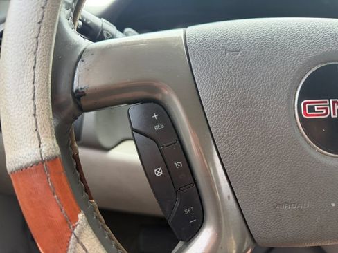 Used 2013 GMC Yukon SLT RWD image 16