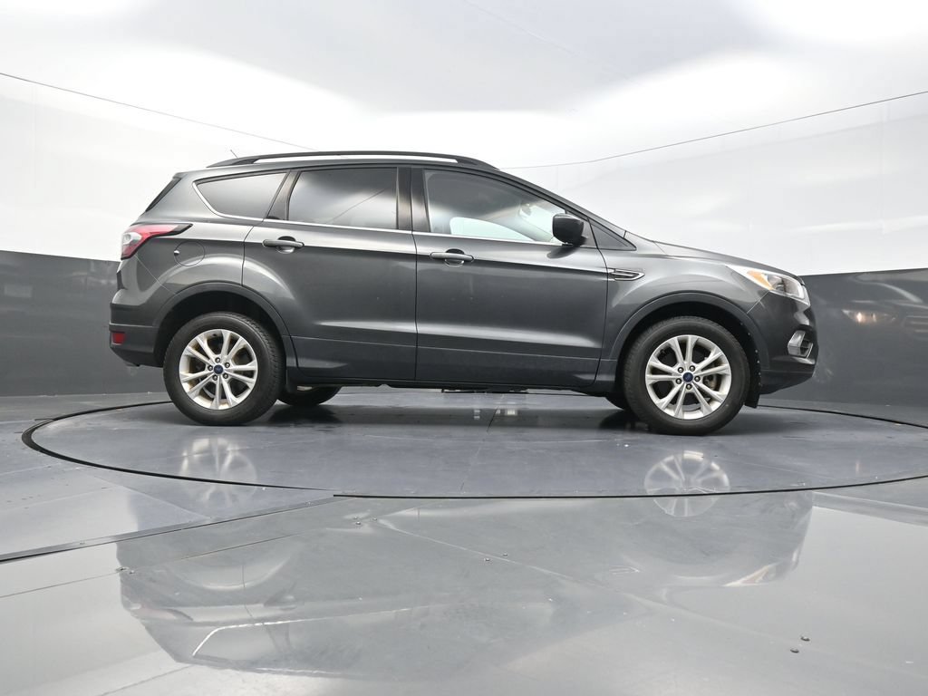 Used 2018 Ford Escape SE AWD/4WD image 30