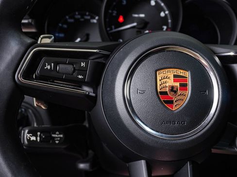 Certified 2026 Porsche Macan AWD/4WD image 20