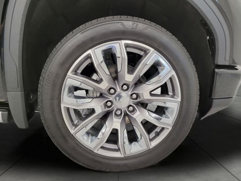 Used 2024 GMC Sierra 1500 Denali w/ Denali Reserve Package image 4