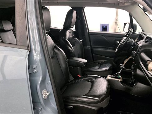 Used 2017 Jeep Renegade Trailhawk image 7