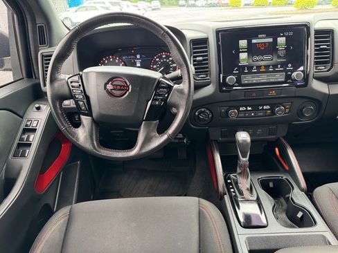 Used 2022 Nissan Frontier PRO-4X w/ Technology Package image 12