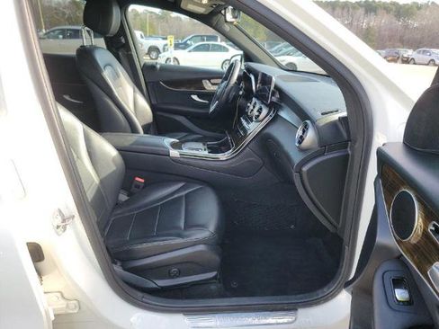 Used 2020 Mercedes-Benz GLC 300 4MATIC image 14