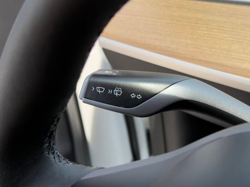 Used 2023 Tesla Model Y Performance AWD/4WD image 44