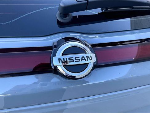 Used 2021 Nissan Kicks SR w/ SR Premium Package FWD image 10