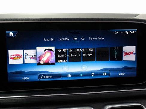 Used 2024 Mercedes-Benz GLS 450 4MATIC image 27