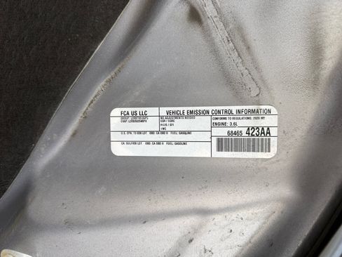 Used 2020 Jeep Grand Cherokee Altitude RWD image 13