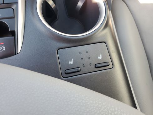 Certified 2023 Toyota Camry XLE image 31