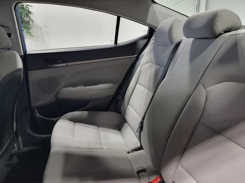 Used 2018 Hyundai Elantra SE w/ Cargo Package FWD image 14