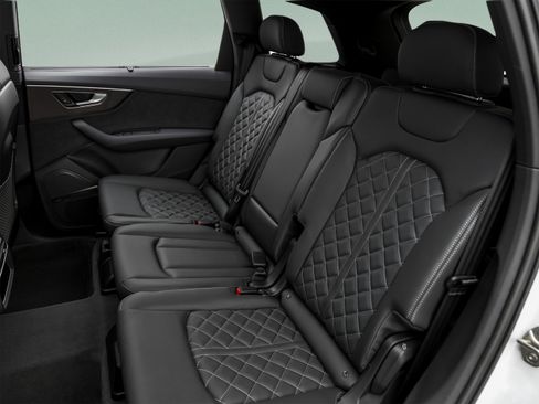 Used 2021 Audi SQ7 Premium Plus AWD/4WD image 17