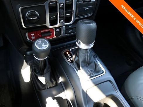 New 2025 Jeep Gladiator Mojave w/ Safety Group image 25