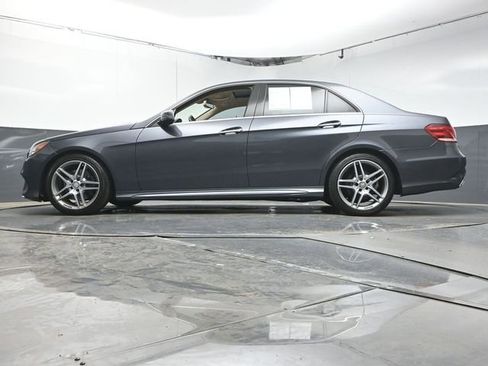 Used 2016 Mercedes-Benz E 350 Sedan image 36