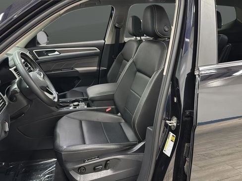 Used 2023 Volkswagen Atlas SEL image 9