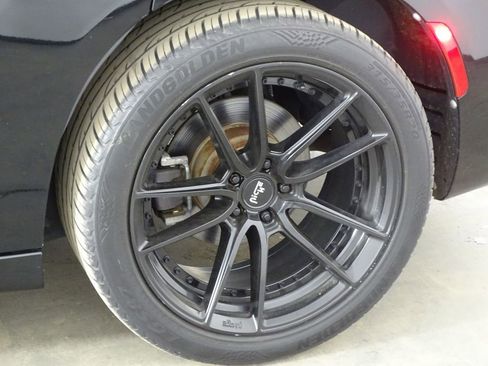 Used 2019 Dodge Charger SXT image 40