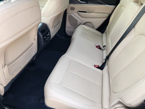 Certified 2022 Jeep Grand Cherokee Limited 4xe w/ Luxury Tech Group II AWD/4WD image 29