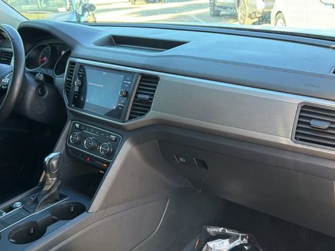 Used 2019 Volkswagen Atlas SE image 41