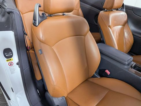 Used 2012 Lexus IS 350C w/ Luxury Pkg RWD image 7