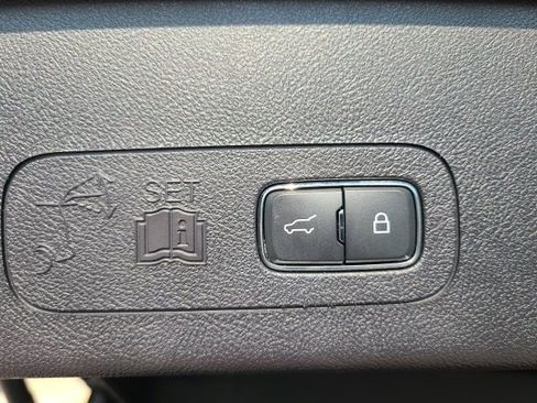 Used 2022 Lincoln Aviator Reserve w/ Equipment Group 201A image 24