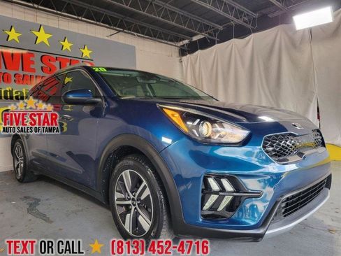 Used 2020 Kia Niro LXS image 1
