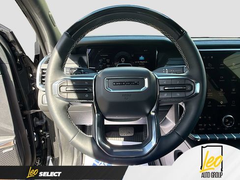 Used 2026 GMC Acadia Denali w/ Super Cruise Package FWD image 14