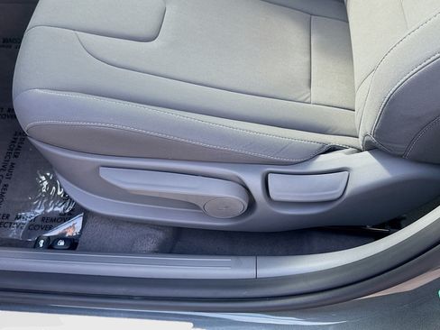 Certified 2026 Hyundai Elantra Sport FWD image 15