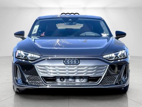 New 2026 Audi S e-tron GT Prestige image 8