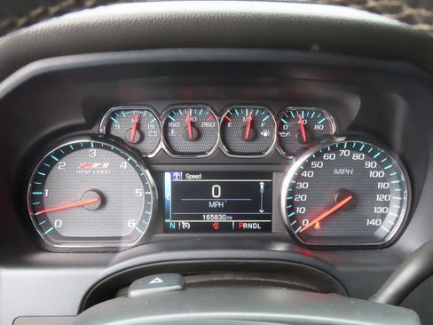 Used 2018 Chevrolet Silverado 1500 LTZ Z71 image 25