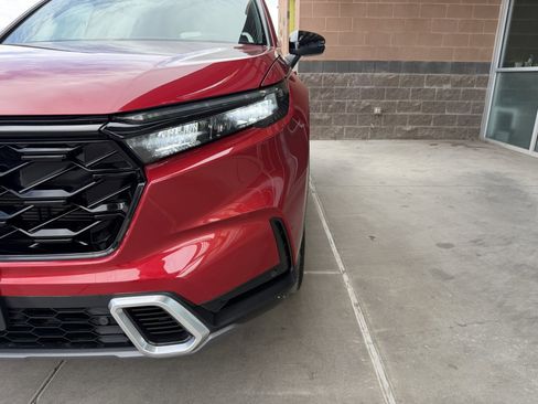 Used 2024 Honda CR-V Sport Touring image 11