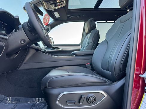 New 2026 Jeep Grand Wagoneer L Limited AWD/4WD image 20