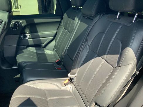 Used 2016 Land Rover Range Rover Sport HSE AWD/4WD image 9