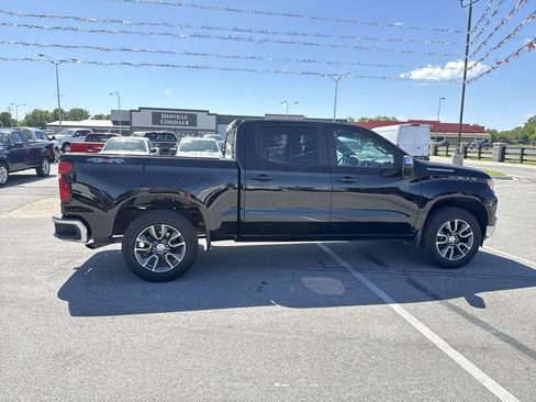 Used 2022 Chevrolet Silverado 1500 LT AWD/4WD image 14