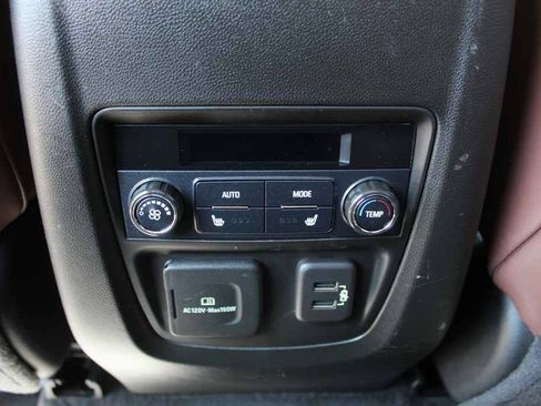 Used 2018 Buick Enclave Avenir w/ Avenir Technology Package FWD image 30