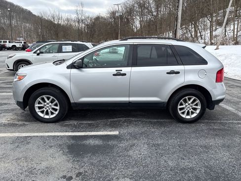 Used 2013 Ford Edge SE image 2