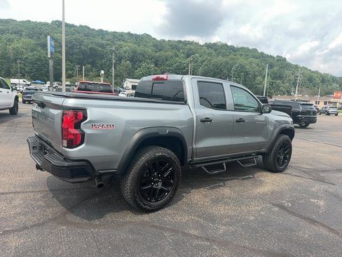 Used 2024 Chevrolet Colorado Trail Boss AWD/4WD image 4