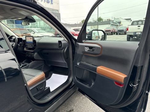 Used 2023 Ford Bronco Sport Outer Banks AWD/4WD image 35