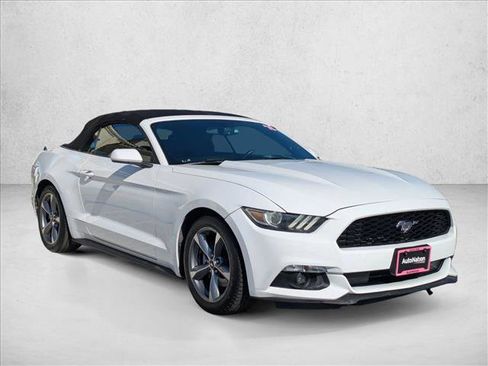 Used 2015 Ford Mustang Convertible w/ Equipment Group 051A image 3