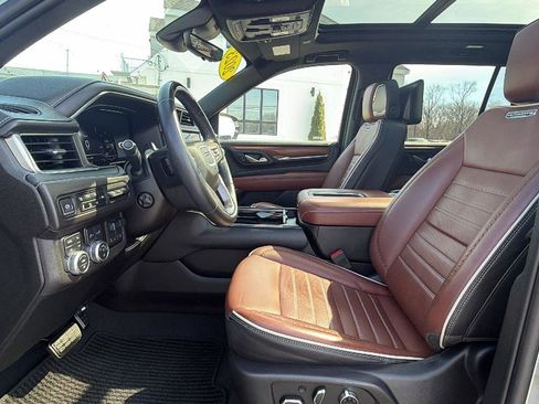 Used 2023 GMC Yukon Denali Ultimate image 15