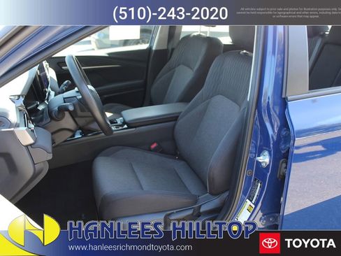 Used 2025 Toyota Camry LE FWD image 12